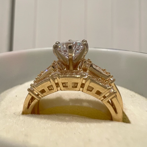 14k gold engagement ring - Picture 3 of 14